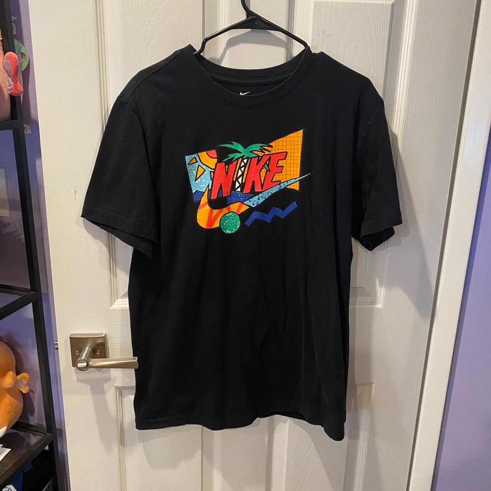 Nike Mens Graphic Tee Shirt